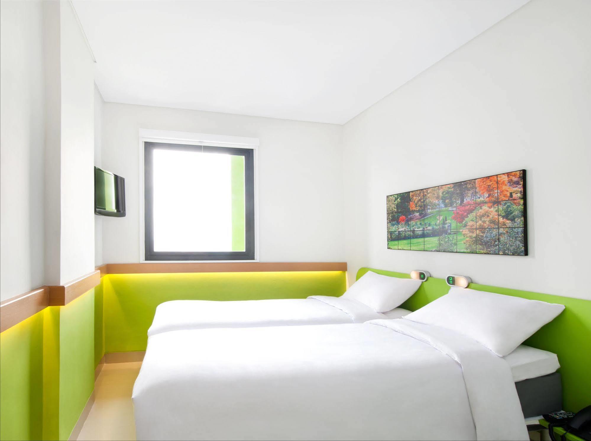 Ibis Budget Jakarta Daan Mogot Eksteriør bilde